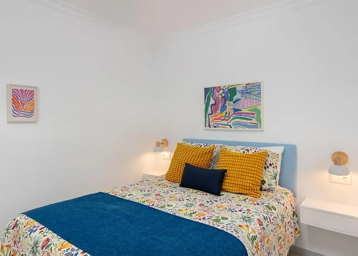 Balcones De * Нерха