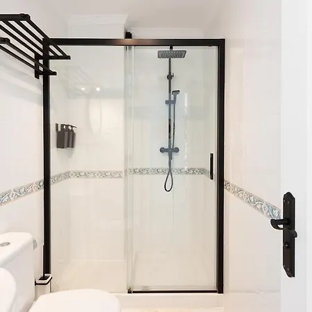 Centro De Terraza Privada Parking A 5min Apartamento *